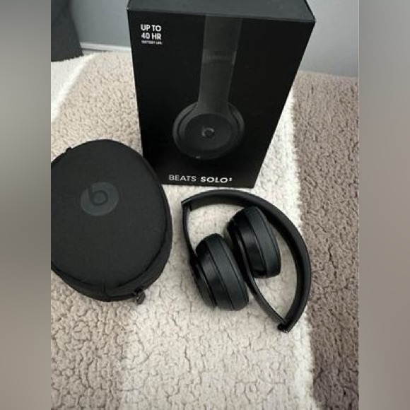 SELLING BEATS SOLO3 BLACK - Picture 3 of 3
